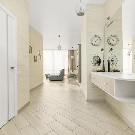 Gagarin Plaza 1-bedroom