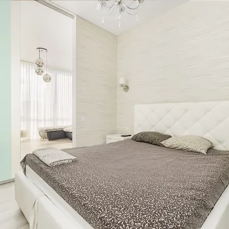 Gagarin Plaza 1-bedroom アパート